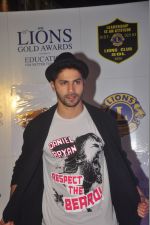 Varun Dhawan at the 21st Lions Gold Awards 2015 in Mumbai on 6th Jan 2015